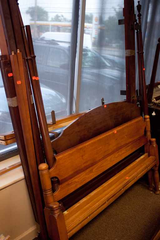 Appraisal: Federal style mahogany canopy bedstead and a federal style pine