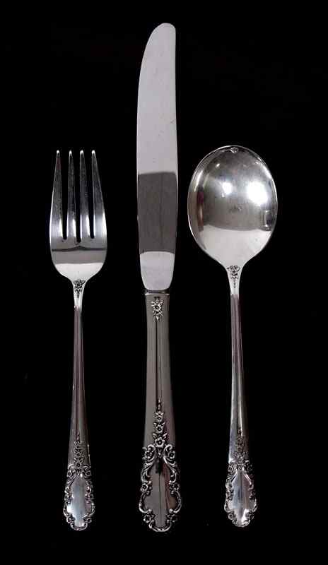 Appraisal: ROGERS STERLING BRIDAL VEIL FLATWARE SET Complete service for approx