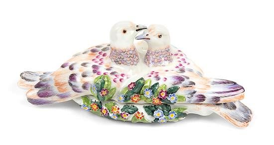 Appraisal: A Chelsea Porcelain Doves Snuff Box Width inches A Chelsea