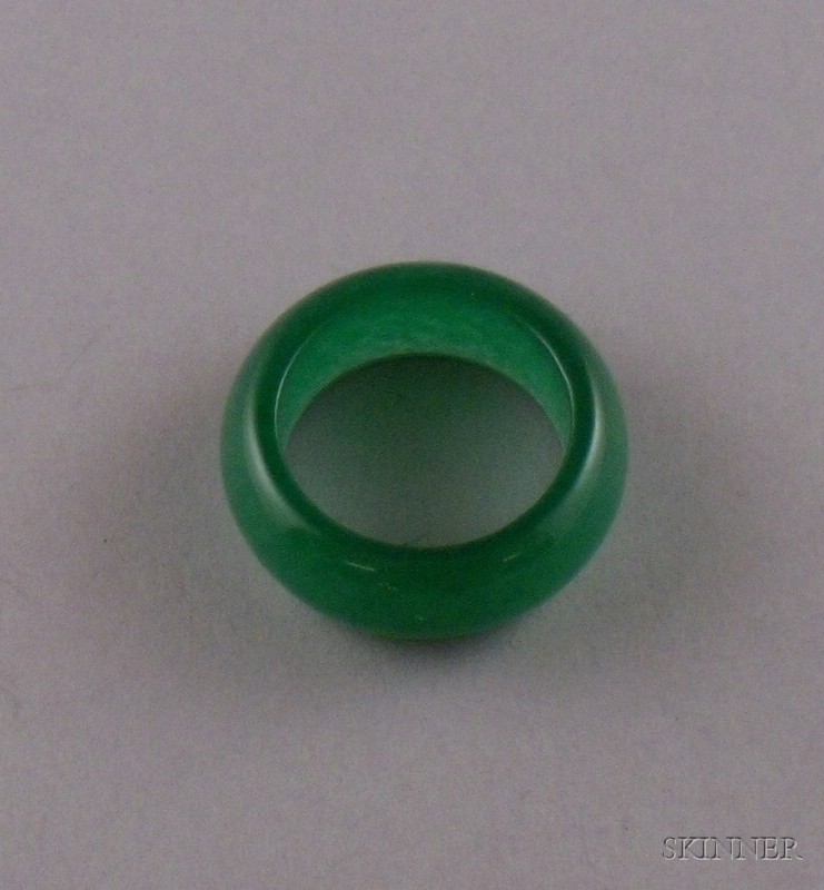 Appraisal: Jade Ring size