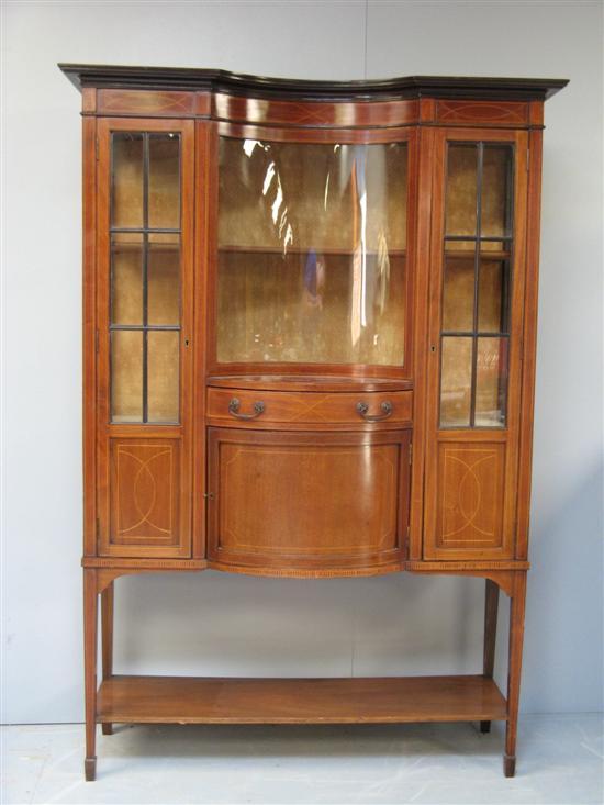 Appraisal: Early twentieth century mahogany and inlaid display cabinet two doors