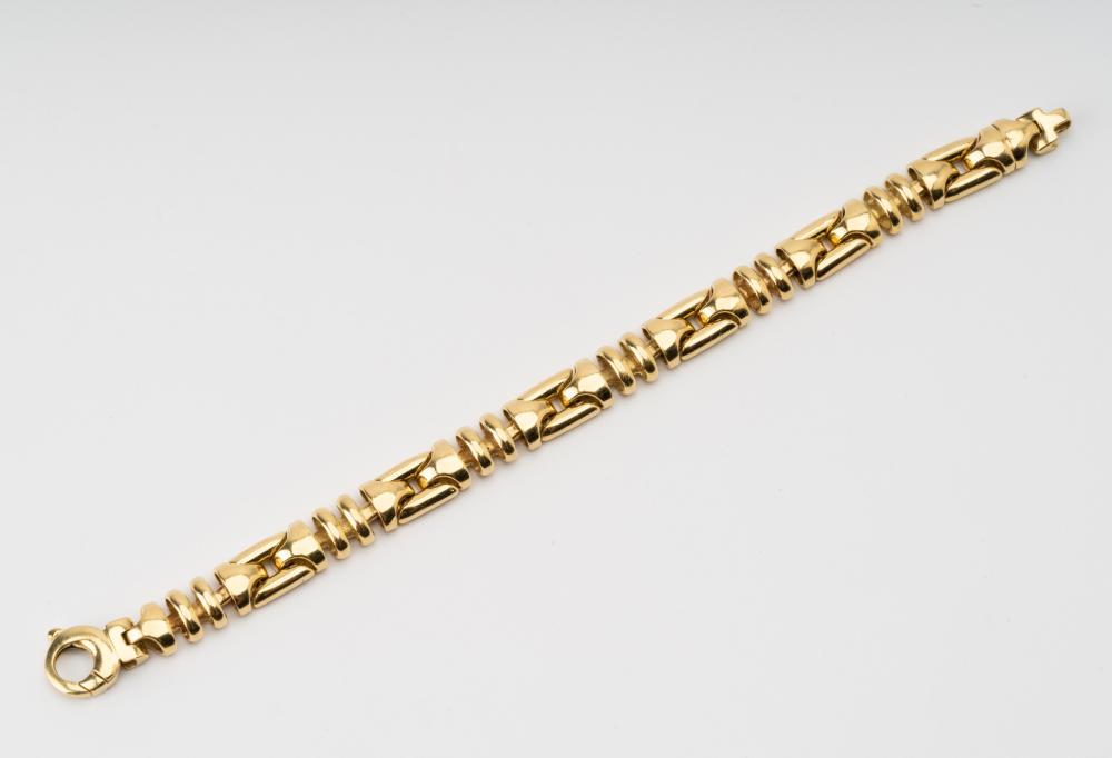 Appraisal: KARAT YELLOW GOLD FANCY-LINK BRACELET inches long grams Condition