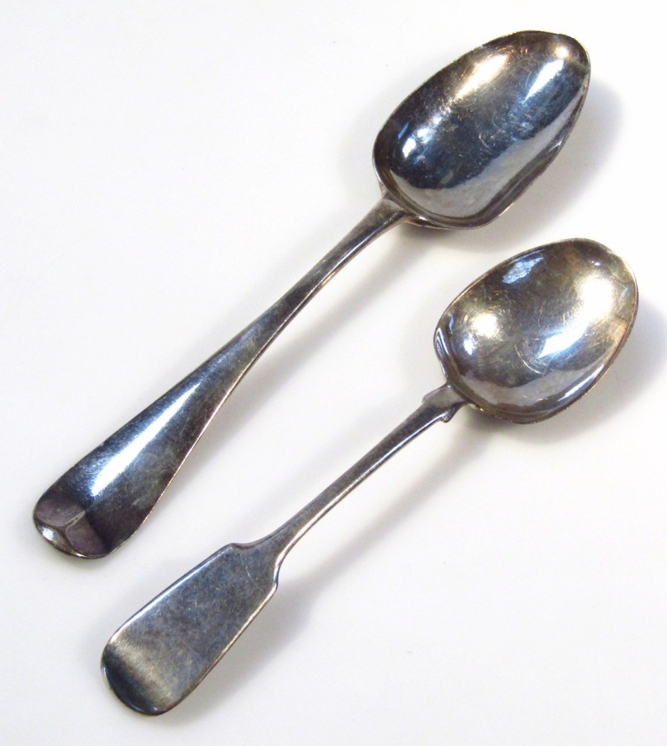 Appraisal: A George III silver tablespoon by William Fountain Old English