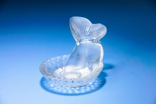 Appraisal: R LALIQUE Rare ashtray Dahlia et Papillon clear and frosted