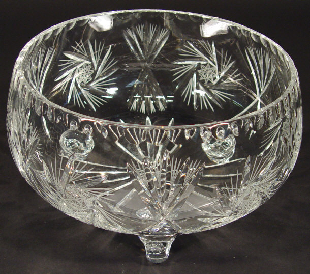 Appraisal: Good quality cut crystal fruit bowl with star cut base