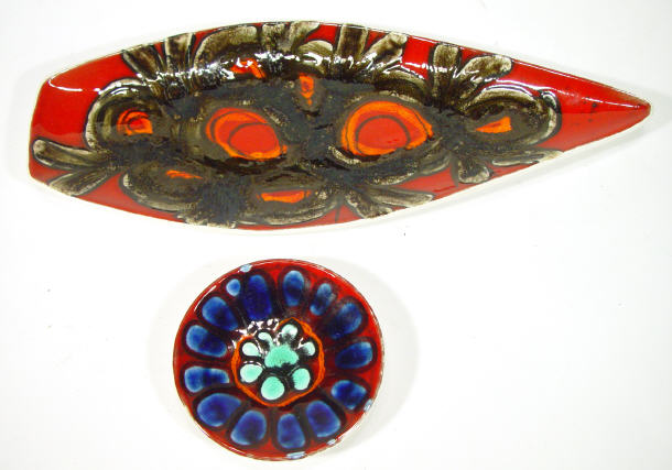 Appraisal: Poole pottery Delphis spear shaped dish and a small circular