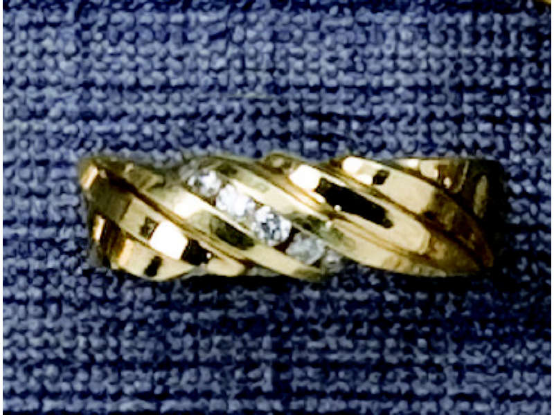 Appraisal: DIAMOND RING k yellow gold channel set diamond ring set