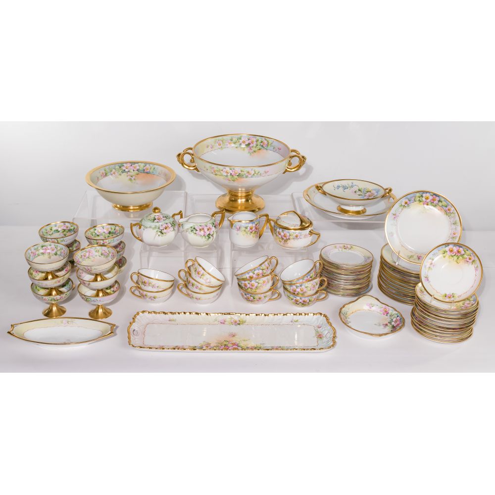 Appraisal: HANDPAINTED PORCELAIN ASSORTMENTApproximately items including -inch luncheon plates -inch plates