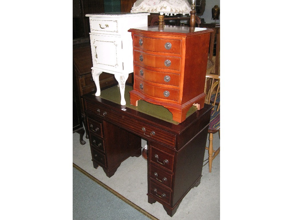 Appraisal: Lot comprising bedside cabinet small four drawer chest and a