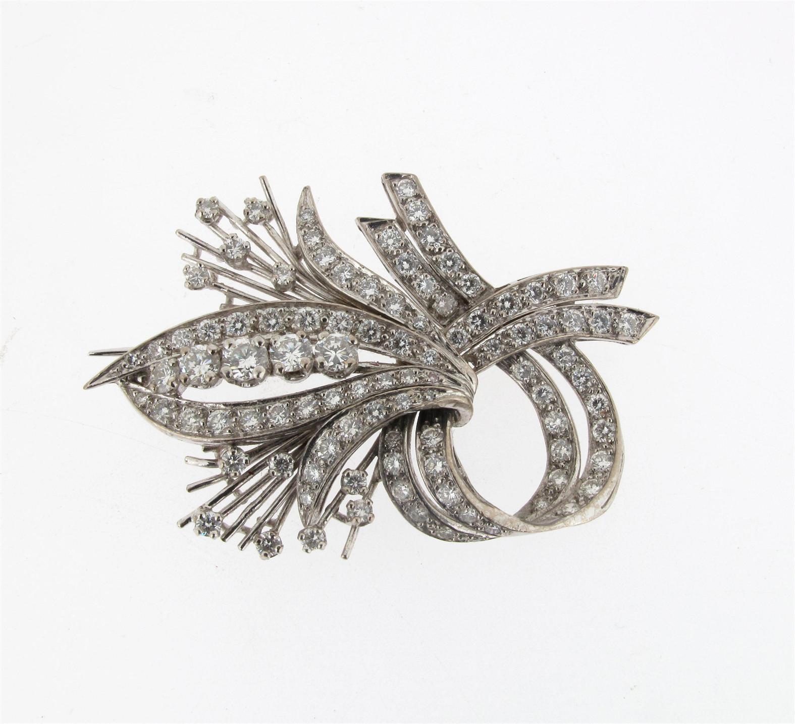 Appraisal: A diamond spray brooch