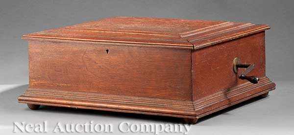 Appraisal: An Antique American Oak Disc Music Box c probably Regina