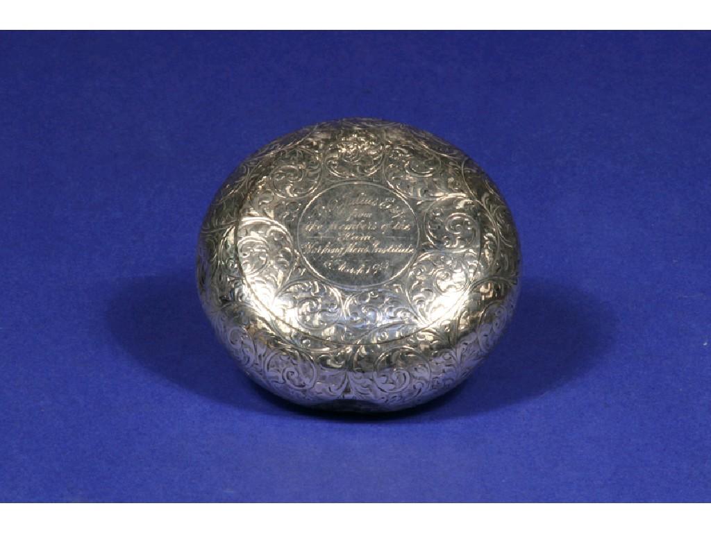 Appraisal: A SNUFF BOX of circular form with a squeeze action