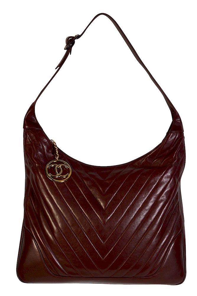 Appraisal: Vintage CHANEL Burgundy Leather 'Hobo' Bag Chanel burgundy chevron stripe