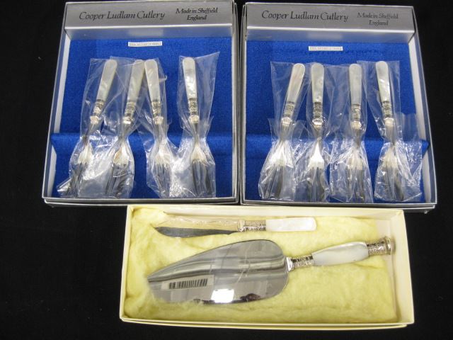 Appraisal: pcs Mother-of-Pearl Flatware pie server butter knife and eight fish