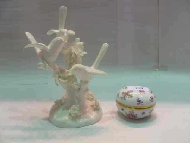 Appraisal: A MEISSEN PORCELAIN CIRCULAR SMALL BOX and cover two pairs