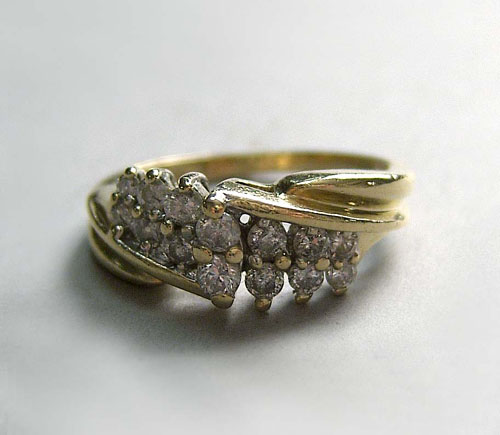 Appraisal: K gold and diamond ring