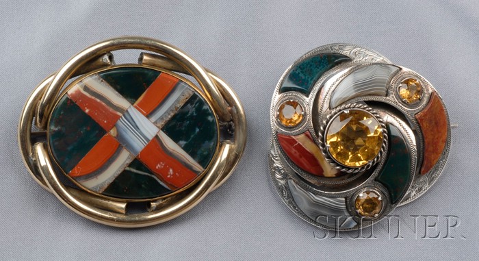 Appraisal: Two Victorian Scottish Agate Brooches a silver knot brooch set