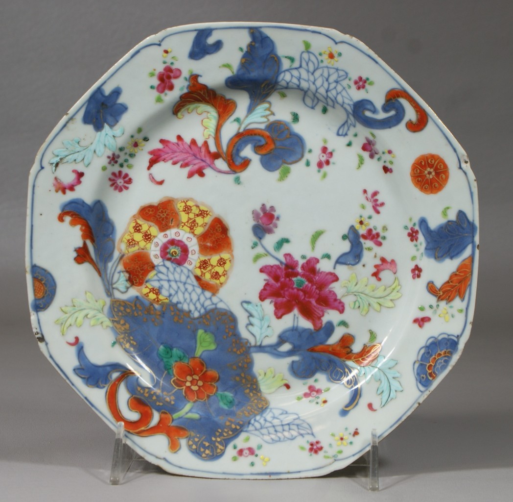 Appraisal: Chinese Export Porcelain Tobacco Leaf Plate rim frits diameter