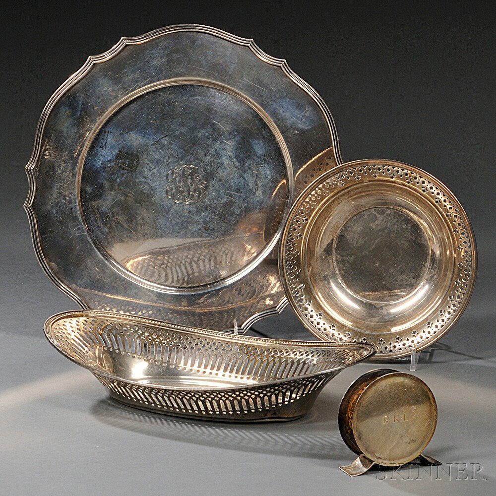 Appraisal: Four American Sterling Silver Items th century a Gorham cake