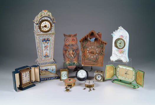 Appraisal: LOT OF ELEVEN CLOCKS Lot consists of an owl wall