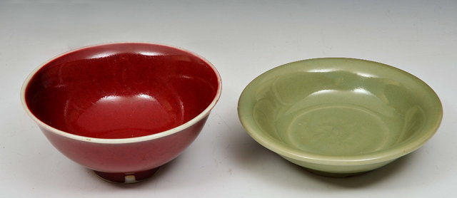 Appraisal: A CHINESE LONGQUAN SMALL DISH cm and a Chinese sang