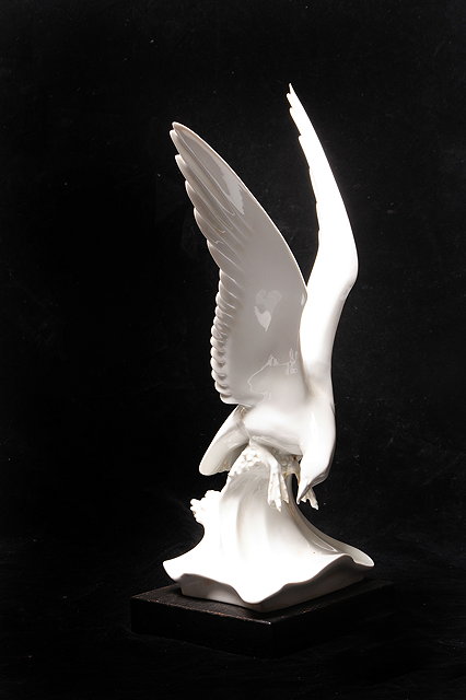 Appraisal: A MEISSEN WHITE GLAZED PORCELAIN MODEL OF A SEAGULL skimming