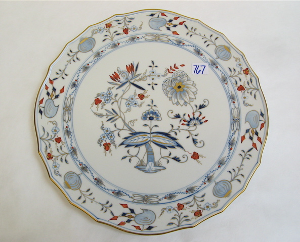 Appraisal: GERMAN MEISSEN PORCELAIN ROUND PLATTER in the Blue Onion pattern