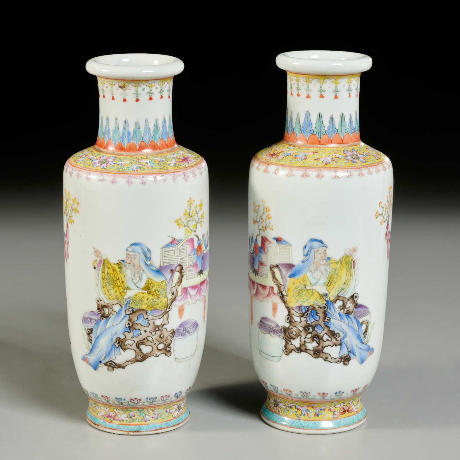 Appraisal: PAIR CHINESE FAMILLE ROSE PORCELAIN VASES Republic Period or later