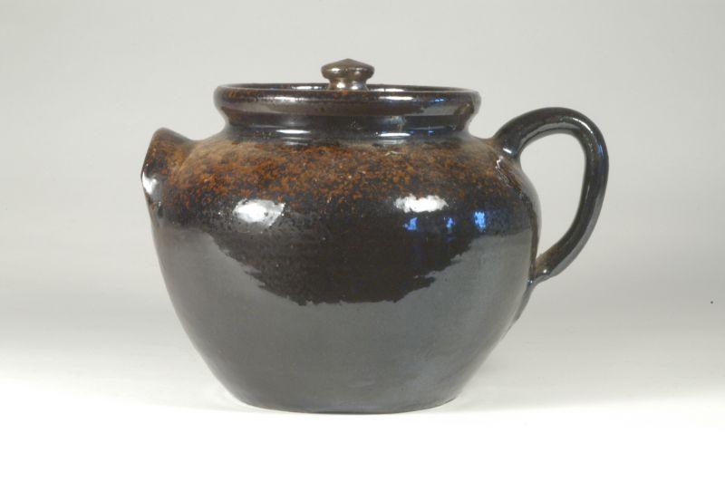 Appraisal: Unsigned att OL Bachelder Albany slip glazed beanpot H -