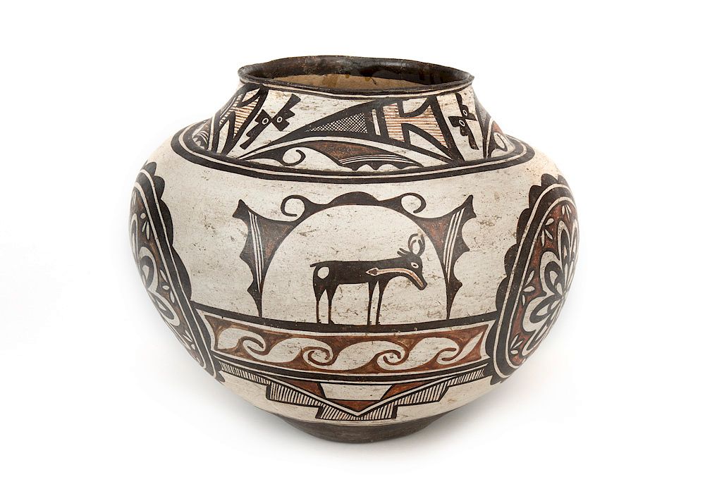 Appraisal: Zuni Pot with Heartline Deer Motif Zuni Pot with Heartline