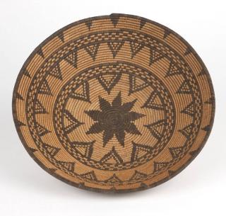 Appraisal: An Apache coiled basketry tray First half th century woven