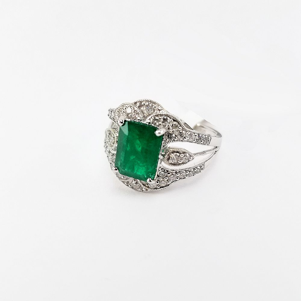 Appraisal: ct Emerald Diamond White Gold Ring ct Emerald Diamond White