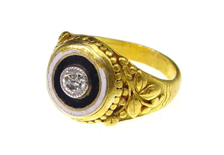 Appraisal: ART DECO K DIAMOND ENAMEL RING K yellow gold ring