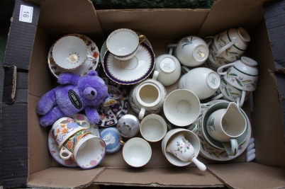 Appraisal: A collection of pottery to include Copeland Olympus part teaset