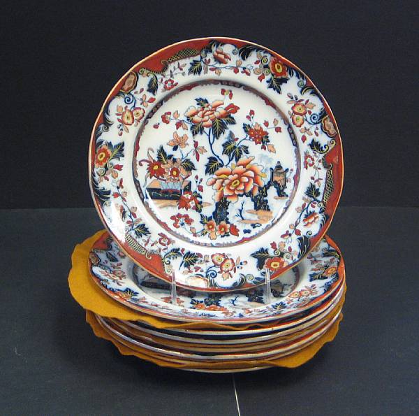 Appraisal: A set of eight Davenport ironstone plates second quarter th