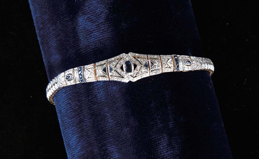 Appraisal: DIAMOND SAPPHIRE BRACELET Very beautiful bracelet is k yellow gold