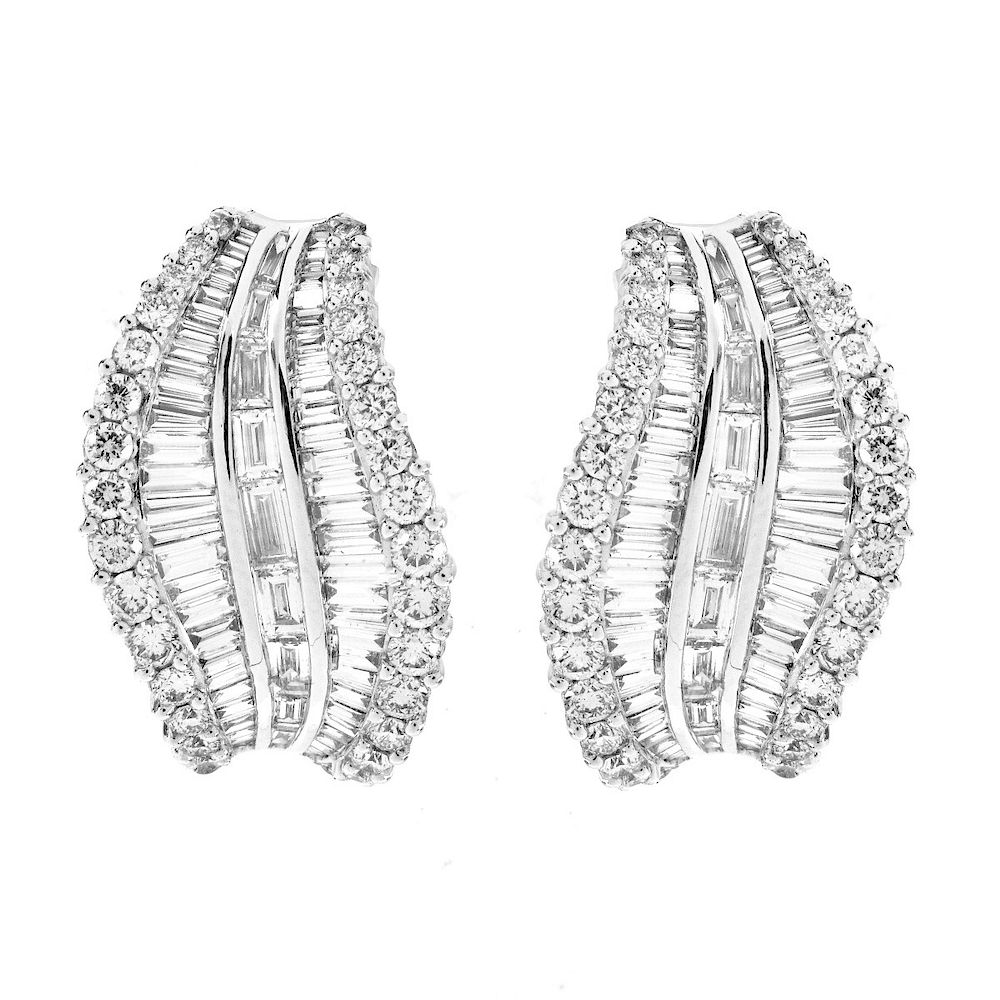 Appraisal: ct TW Diamond and K Gold Earrings Approx Carat TW