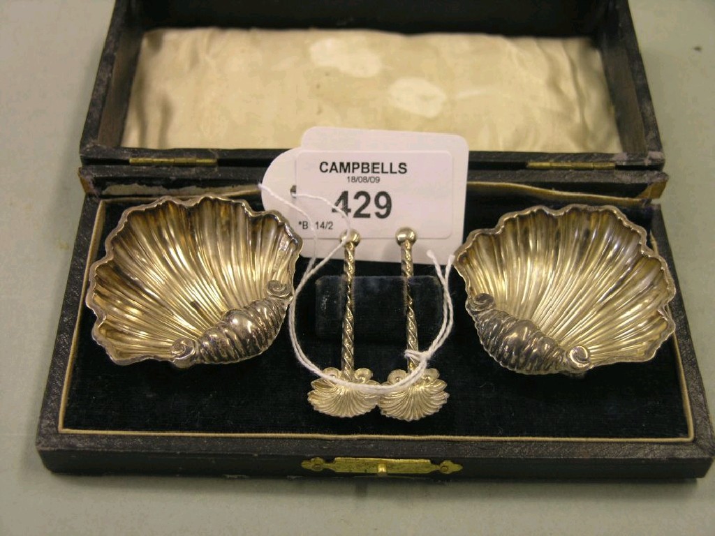 Appraisal: A pair of Edward VII silver salts shell shape complete