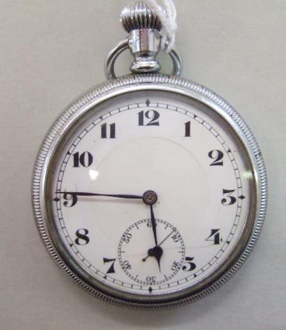 Appraisal: A gentleman's keyless wind openfaced MOD issue pocket watch the