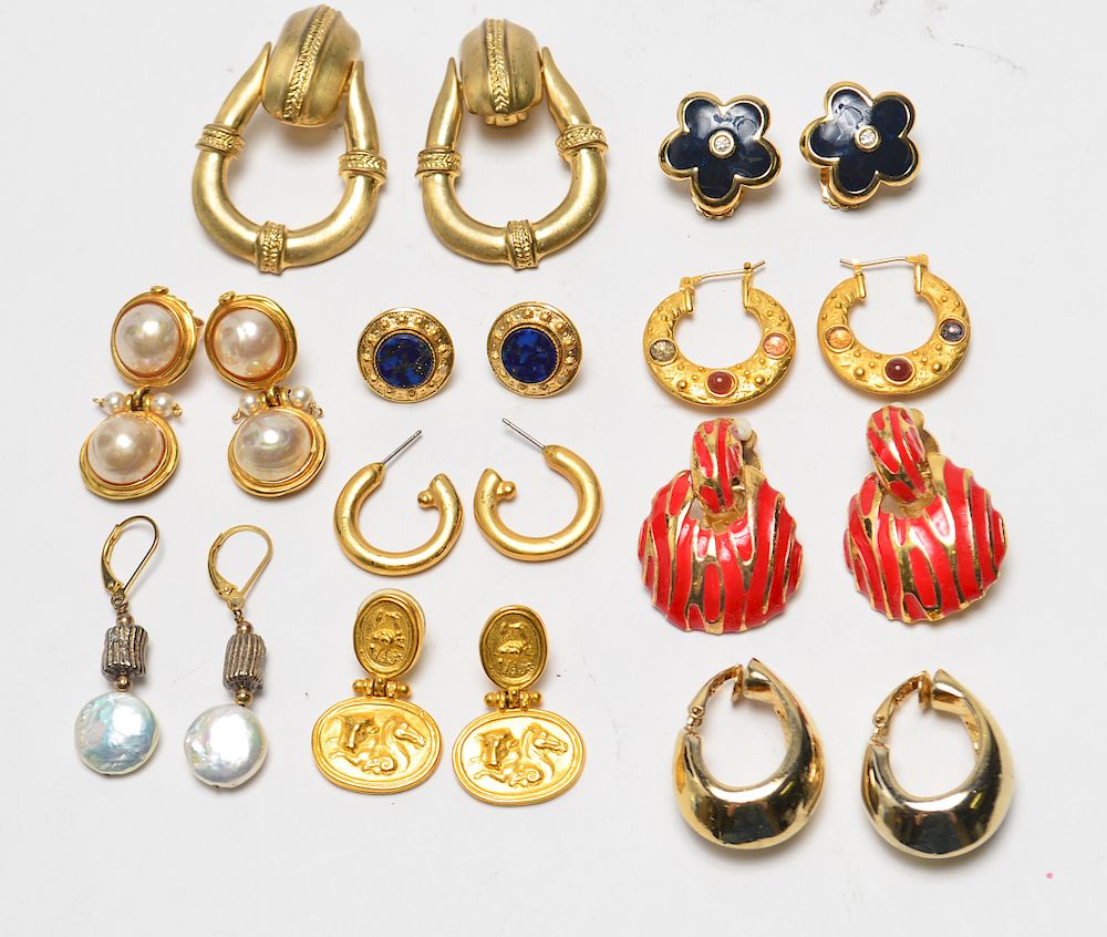 Appraisal: Costume Jewelry Gold-Tone Group of Earrings Costume jewelry gold-tone earrings