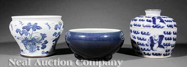 Appraisal: A Group of Three Chinese Porcelain Items comprising a blue