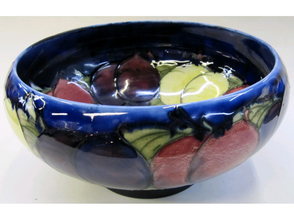 Appraisal: Moorcroft Wisteria pattern bowl