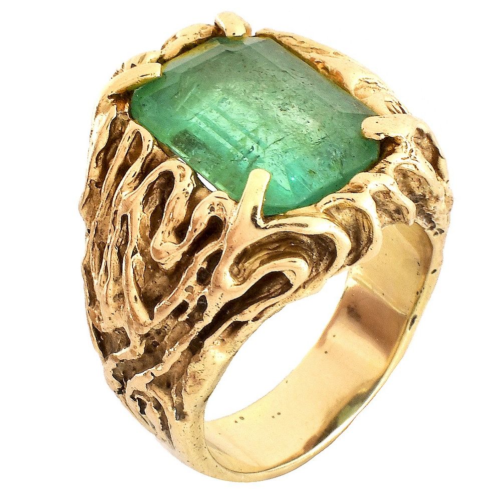 Appraisal: Man's Emerald and K Gold Ring Man's Vintage Large Emerald