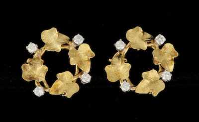 Appraisal: A Pair of Ladies' k Gold Ivy Leaf Design Ear