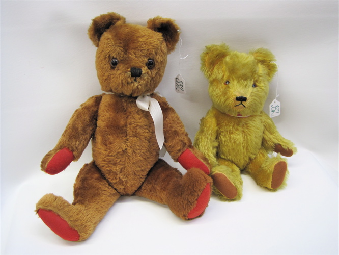 Appraisal: TWO MOHAIR TEDDY BEARS each fully jointed and have vertical