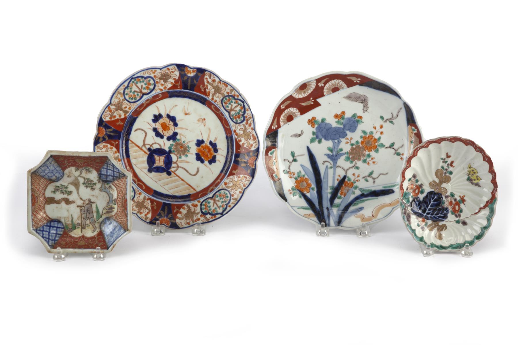 Appraisal: FOUR PIECES OF JAPANESE IMARI Nineteenth century Two floral plates