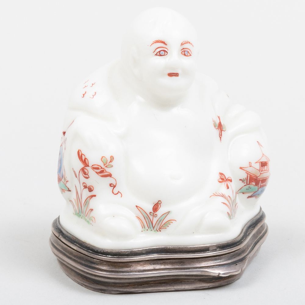 Appraisal: St Cloud Porcelain Kakiemon Buddha Snuff Box Indistinct mark to