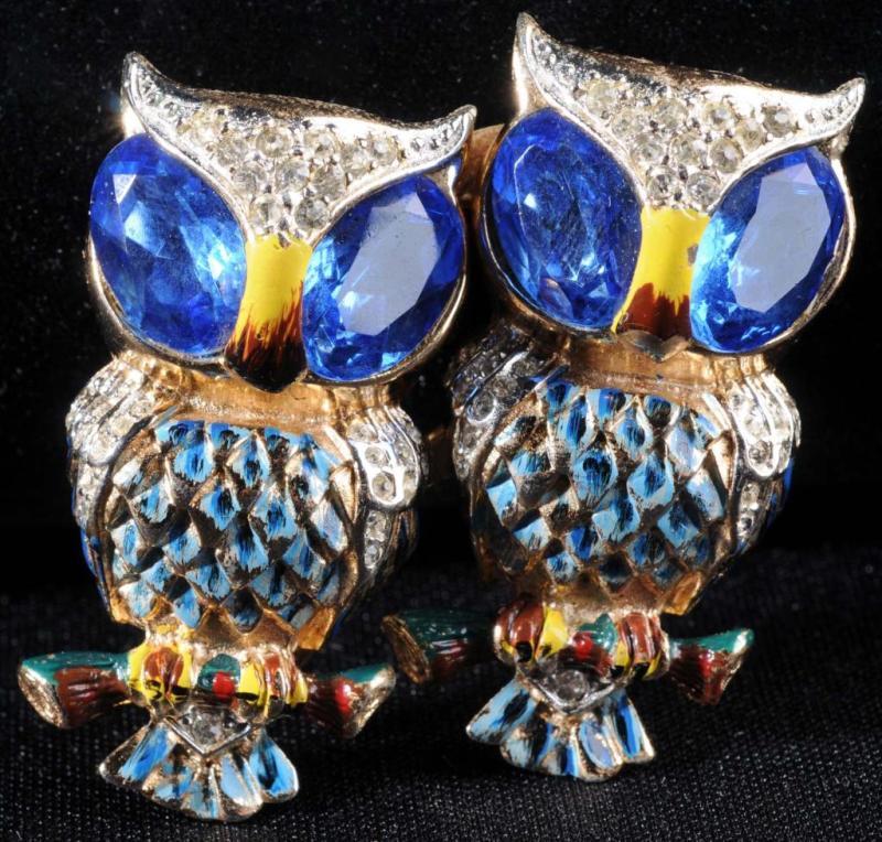 Appraisal: Coro Duette Owls Description Blue oval rhinestone eyes with pave