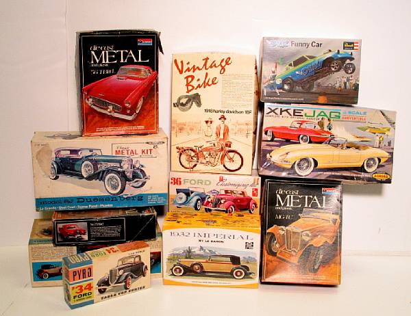 Appraisal: Grouping of Boxed car kits Lot includes metal and plastic