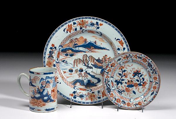 Appraisal: THREE PIECES OF CHINESE IMARI th century all with floral